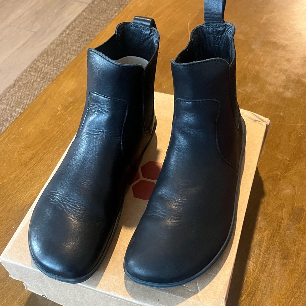 Vivo barefoot Black Chelsea Boots Minimalist Design